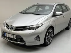 Silver Begagnad 2014 Toyota Auris | 153 000 kr