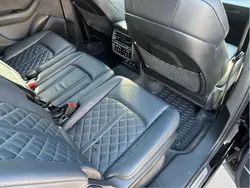 Svart Begagnad 2025 Audi Q7 S-Line SUV | 979 000 kr
