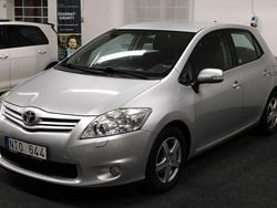 Silver Begagnad 2011 Toyota Auris Plus Halvkombi | 74 900 kr (Marknadspris)