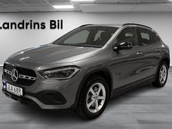 Mörkgrå (bergsgrå metallic) Begagnad 2020 Mercedes GLA200 AMG SUV | 379 900 kr (Marknadspris)
