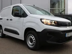 Vit (vit kaolin) Ny 2024 Opel Combo Minibuss | 318 625 kr (Marknadspris)