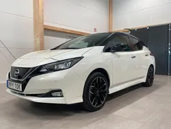 Vit Begagnad 2021 Nissan Leaf N-Connecta Halvkombi | 198 900 kr (Superpris)