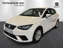 Vit (candy white) Begagnad 2023 Seat Ibiza Style Halvkombi | 179 900 kr (Marknadspris)