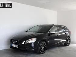 Svart Begagnad 2011 Volvo V60 R-Design Momentum Kombi | 198 900 kr (Lite dyr)