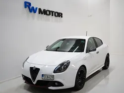 Vit Begagnad 2016 Alfa Romeo Giulietta Veloce Halvkombi | 189 800 kr