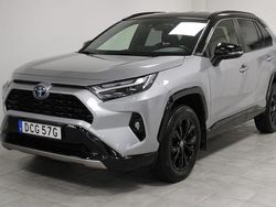 Grå Begagnad 2022 Toyota RAV4 Hybrid SUV | 388 000 kr (Marknadspris)