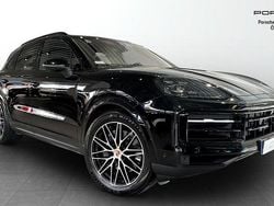 Svart Begagnad 2024 Porsche Cayenne SUV | 1 145 000 kr (Superpris)