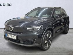 Svart Begagnad 2023 Volvo XC40 Plus SUV | 429 000 kr