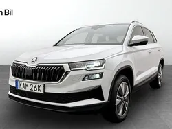 Vit Begagnad 2022 Skoda Karoq Style SUV | 304 900 kr (Marknadspris)