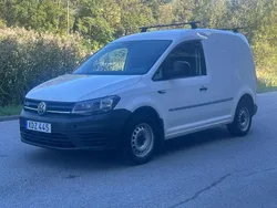 Vit Begagnad 2017 VW Caddy Minibuss | 69 900 kr (Superpris)