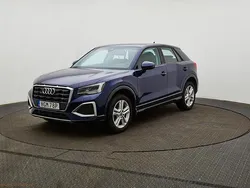 Blå Begagnad 2024 Audi Q2 Proline SUV | 267 900 kr (Marknadspris)