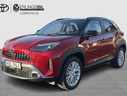 Röd Begagnad 2023 Toyota Yaris Cross SUV | 329 000 kr (Marknadspris)