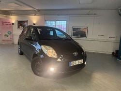 Svart Begagnad 2007 Toyota Yaris Halvkombi | 34 900 kr (Marknadspris)