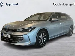 Silver Begagnad 2024 VW Passat Business Kombi | 358 900 kr (Marknadspris)