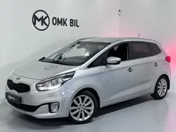 Grå Begagnad 2013 Kia Carens Minibuss | 69 900 kr (Marknadspris)