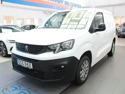 Vit Begagnad 2022 Peugeot Partner Minibuss | 199 900 kr (Marknadspris)