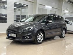 Grå (grå metallic) Begagnad 2016 Ford S-MAX Business Edition Minibuss | 154 900 kr (Marknadspris)