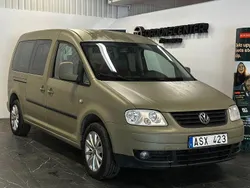 Mörkröd Begagnad 2008 VW Caddy Maxi Life Life Minibuss | 44 900 kr (Marknadspris)