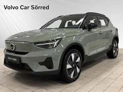 Grön Begagnad 2023 Volvo XC40 Single Motor Extended Range SUV | 404 900 kr