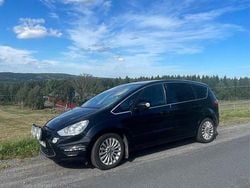 Svart Begagnad 2012 Ford S-MAX Business Edition Minibuss | 65 000 kr (Dyr)