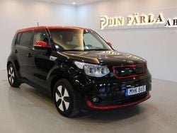 Svart Begagnad 2016 Kia Soul EV 2 SUV | 99 900 kr