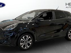 Svart (black) Begagnad 2022 Ford Puma ST-Line Halvkombi | 219 900 kr (Marknadspris)