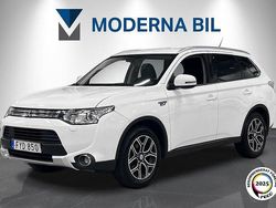 Vit Begagnad 2015 Mitsubishi Outlander P-HEV SUV | 119 900 kr (Marknadspris)