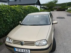 Brun Begagnad 2002 VW Golf IV Basis Halvkombi | 12 500 kr (Bra pris)