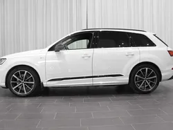 Glaciärvit metallic Begagnad 2019 Audi Q7 S-Line SUV | 539 500 kr (Dyr)