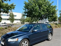 Blå Begagnad 2011 Volvo V50 Momentum Kombi | 35 000 kr (Superpris)
