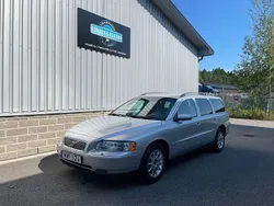 Ljusgrå (silvermet.) Begagnad 2006 Volvo V70 Business Edition Kombi | 29 900 kr (Marknadspris)