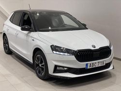Vit (moon white metallic sva) Begagnad 2023 Skoda Fabia Monte Carlo Halvkombi | 207 900 kr (Marknadspris)