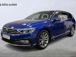 Blå Begagnad 2021 VW Passat R-line Kombi | 249 900 kr (Bra pris)