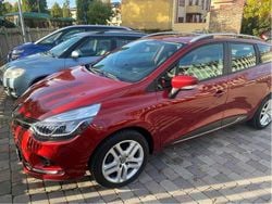 Röd Begagnad 2018 Renault Clio GrandTour Zen Kombi | 89 995 kr (Bra pris)