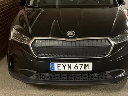 Svart Begagnad 2022 Skoda Enyaq iV SUV | 180 000 kr