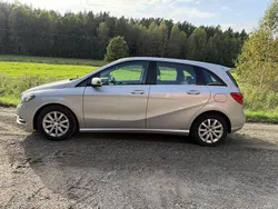 Silver Begagnad 2014 Mercedes B180 Minibuss | 137 000 kr (Bra pris)