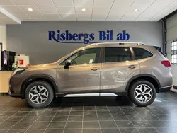Brun Begagnad 2023 Subaru Forester Active SUV | 389 900 kr (Marknadspris)