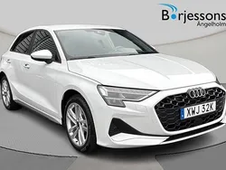 Glaciärvit metallic Begagnad 2024 Audi A3 Advanced Plus | 315 000 kr (Dyr)