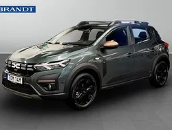 Grön Ny 2025 Dacia Sandero Extreme Halvkombi | 219 900 kr (Marknadspris)