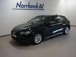 Svart (brilliantsvart) Begagnad 2024 Audi A3 Sportback Comfort Halvkombi | 319 900 kr (Lite dyr)