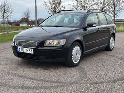 Svart Begagnad 2007 Volvo V50 Kinetic Kombi | 49 900 kr (Marknadspris)