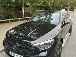 Svart Begagnad 2023 Mercedes GLC220 AMG line SUV | 650 000 kr