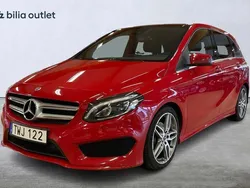 Röd Begagnad 2017 Mercedes B200 AMG Minibuss | 199 900 kr (Marknadspris)