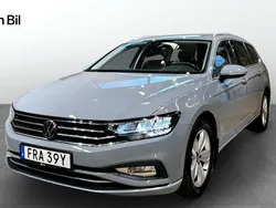 Grå Begagnad 2023 VW Passat Kombi | 389 900 kr (Marknadspris)