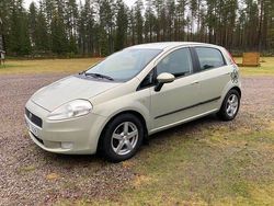 Se bild Begagnad 2006 Fiat Grande Punto Halvkombi | 29 900 kr