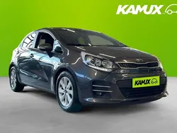 Silver/grå Begagnad 2015 Kia Rio Halvkombi | 94 700 kr (Marknadspris)