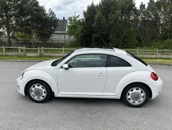 Vit Begagnad 2013 VW Beetle Halvkombi | 109 000 kr (Marknadspris)