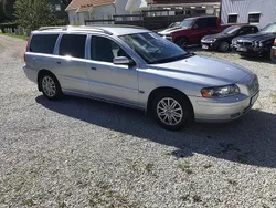 Ljusgrå Begagnad 2005 Volvo V70 Kinetic Kombi | 39 000 kr (Lite dyr)