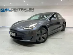Grå Begagnad 2019 Tesla Model 3 Long Range Sedan | 439 900 kr
