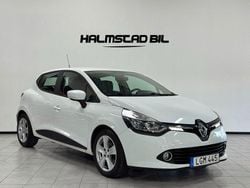 Vit Begagnad 2015 Renault Clio IV Halvkombi | 74 500 kr (Marknadspris)